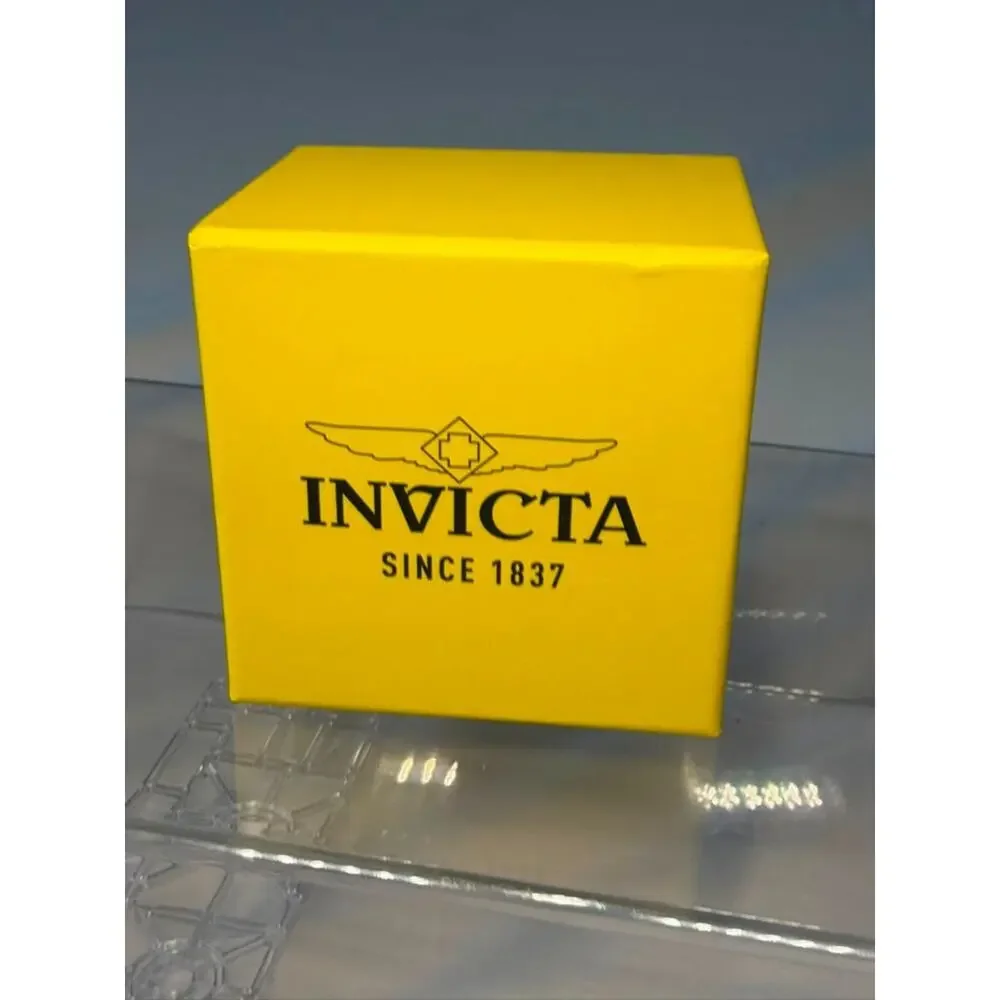 Invicta Men's Gold-Tone Watch Fluted Bezel Mother of Pearl Dial 50M Water Resist